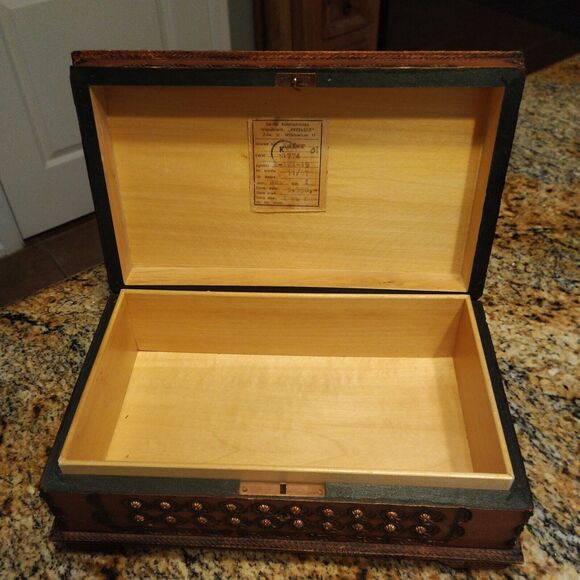 Vintage Kufer Embossed Wooden Swirl Hand Curved Rectangle Trinket Jewelry Box - Picture 8 of 10